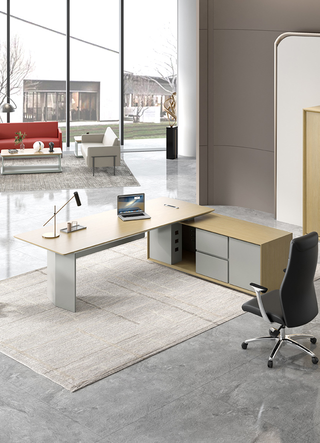 班臺(tái)后視圖