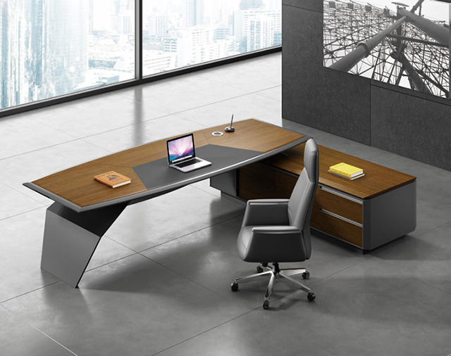 班臺(tái)二后面